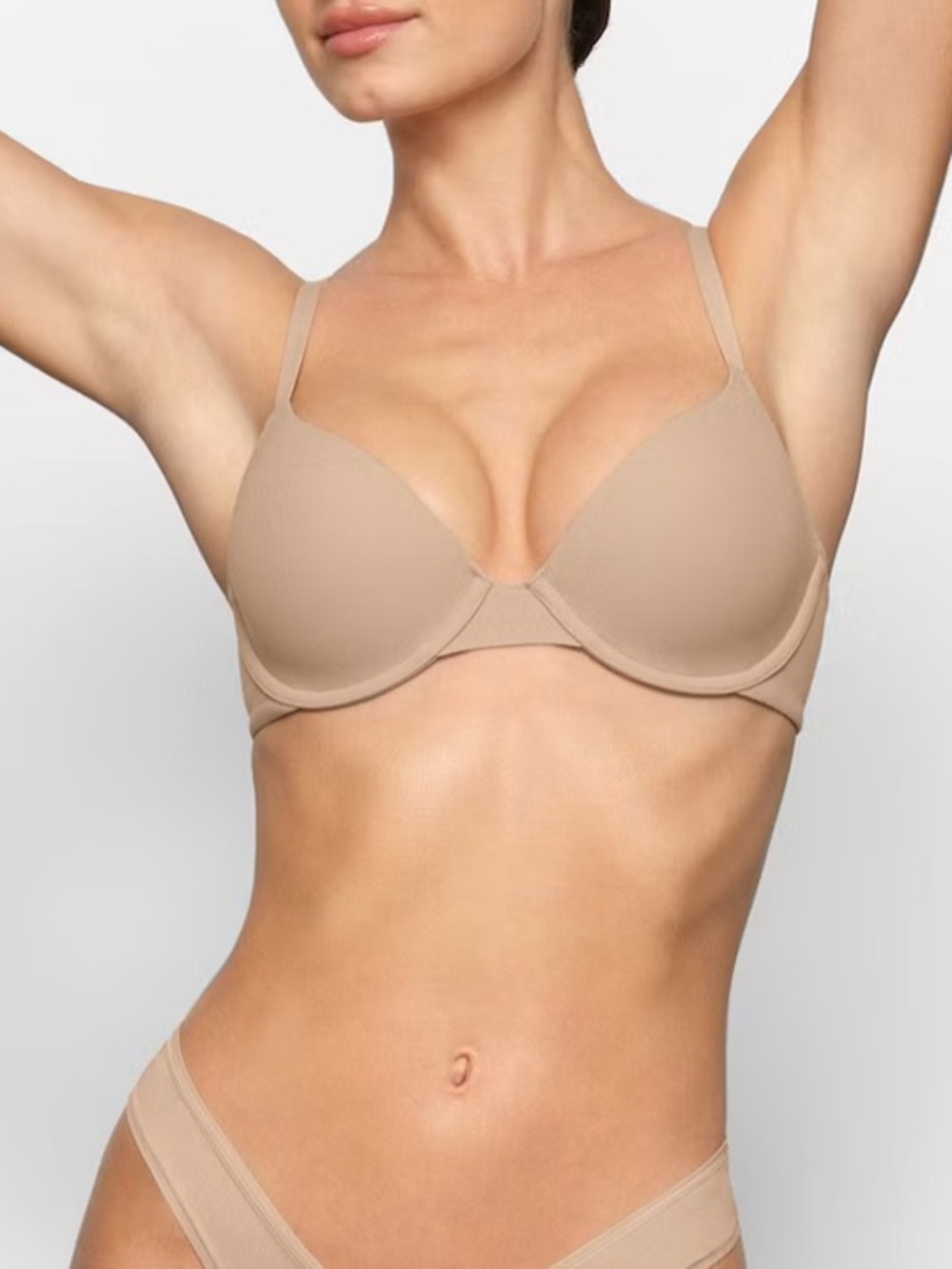 NWT Skims Fits Everybody T-shirt Demi Bra 34B